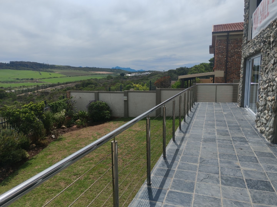3 Bedroom Property for Sale in Reebok Western Cape